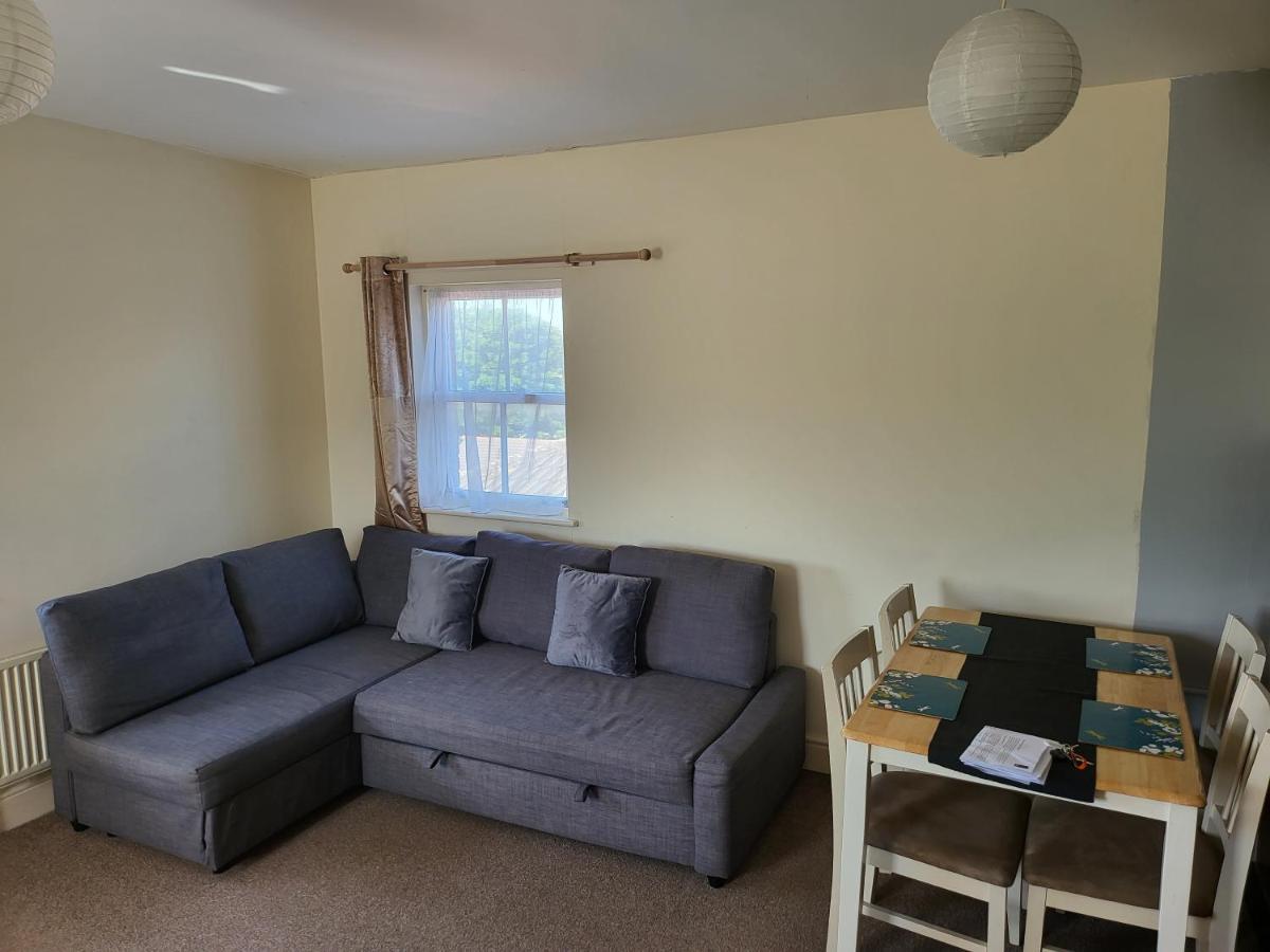 Spacious Neat Penthouse Apartment With Great View In Londyn Zewnętrze zdjęcie